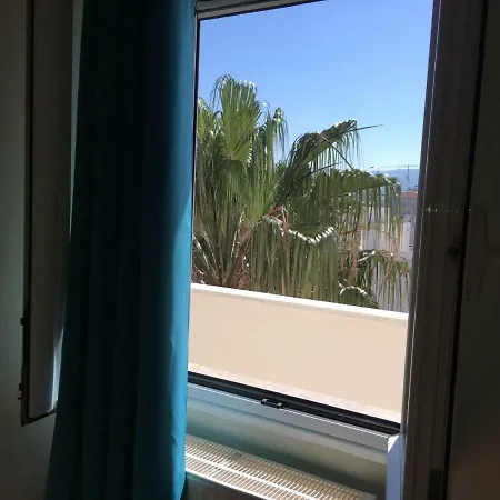 Markella's ハニア
